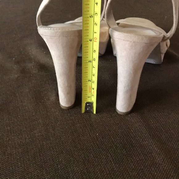 Kelly and Kate Sarafine size 9.5 high heel sandals NWOT Ankle strap Fresh look!! - Picture 4 of 9
